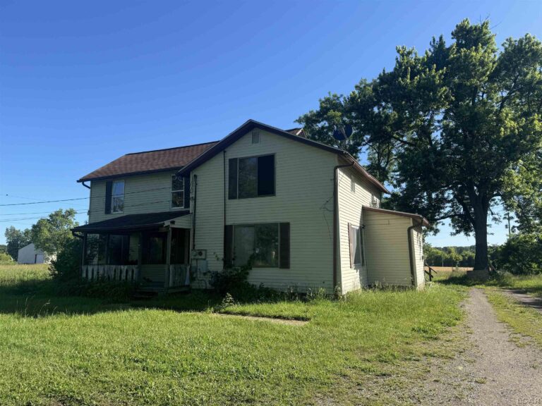 7374 W Us 223 Highway, Adrian MI 49221