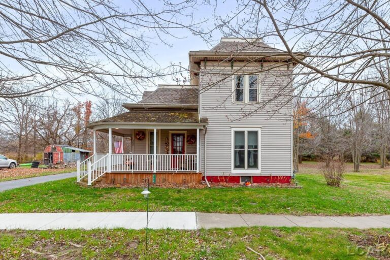 409 S Main St. Street, Waldron MI 49288